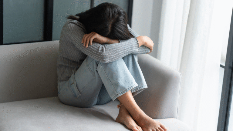 Depression in Women: Key Symptoms, Warning Signs & When to Seek Help